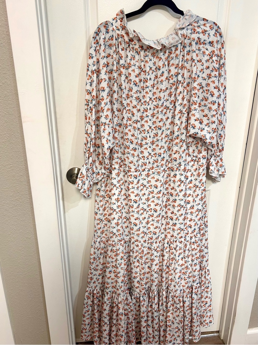 Le La Lo XL White Floral Shirt Dress Collared Tie Neck Ruffle Midi Polyester